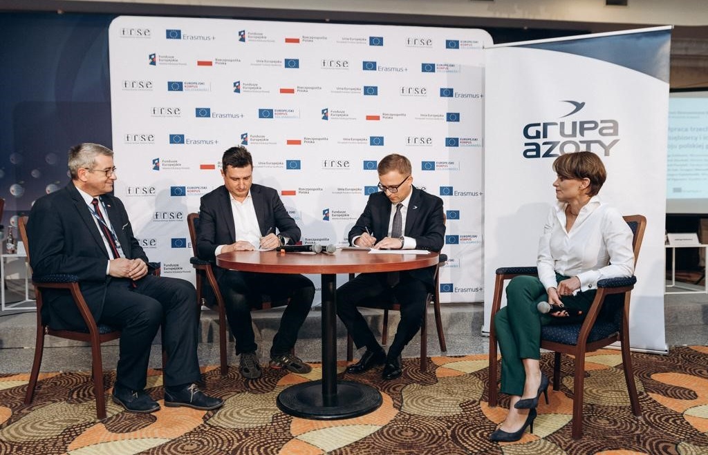 Porozumienie o współpracy między FRSE a Grupą Azoty S.A.